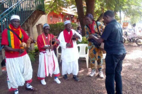 Article : Guinée : les principaux instruments de musique du folklore peuhl du Fouta Djallon